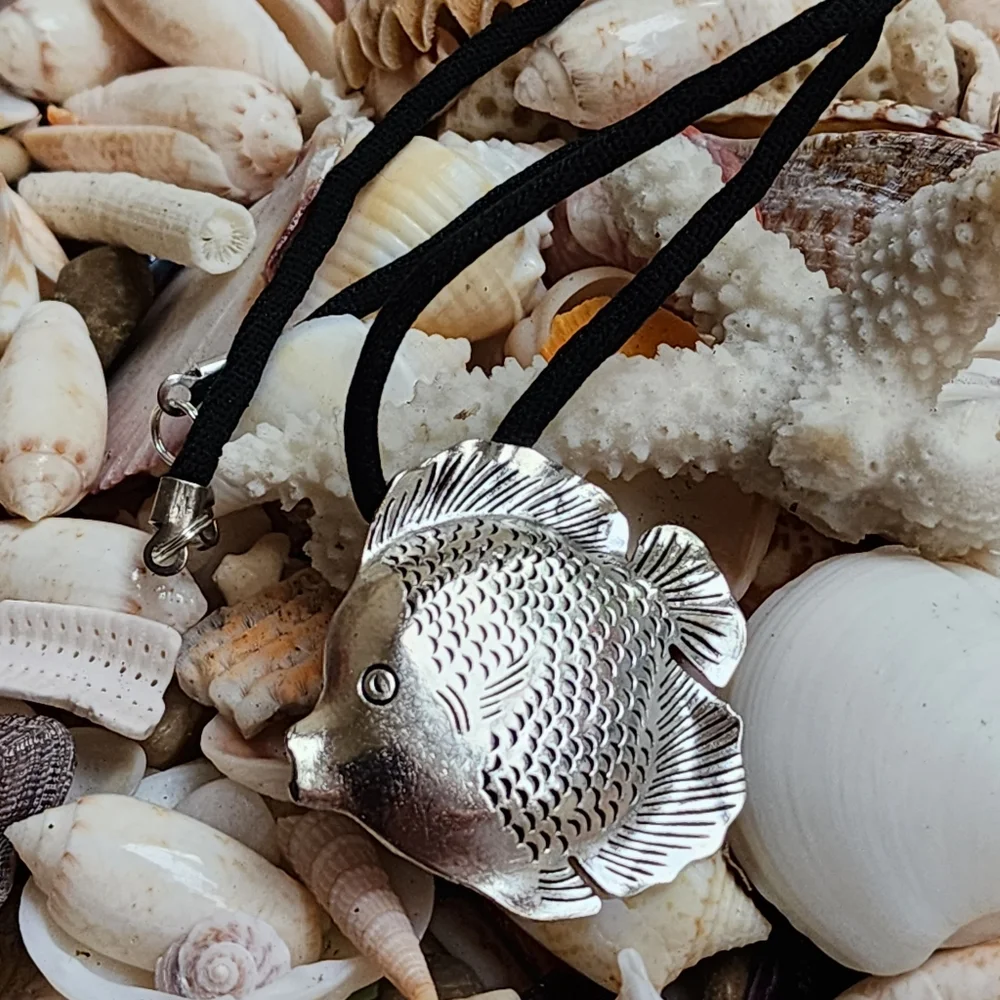 ❤️ Silver Pendant Ocean Fish Soft Black Cord Necklace Boho Mermaid Jewelry